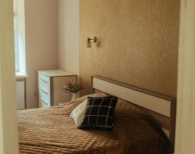 Apartamento двокімнатні на площі ринок